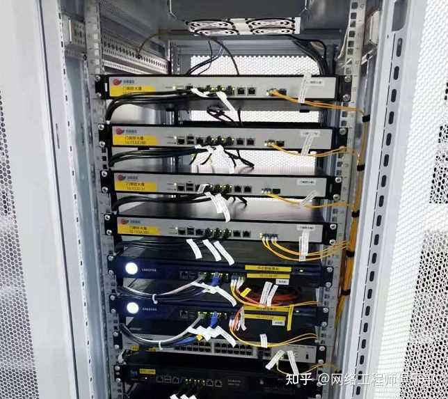 关于路由器和交换机的问题，谁能解答一下？